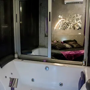 Apartment Jacuzzi Suitesweetrome
