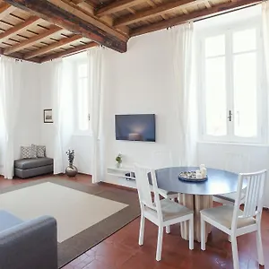 Apartment Lungaretta3